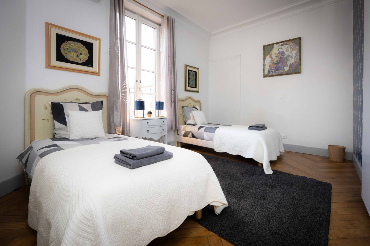 place alegria luxury apartment carcassonne rental twin hr 77